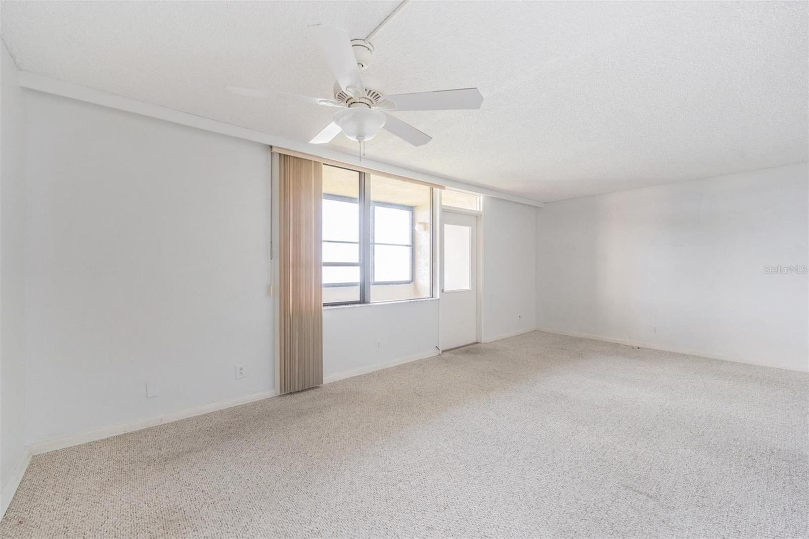 Image 15 of 49 For 2617 Cove Cay Drive 706