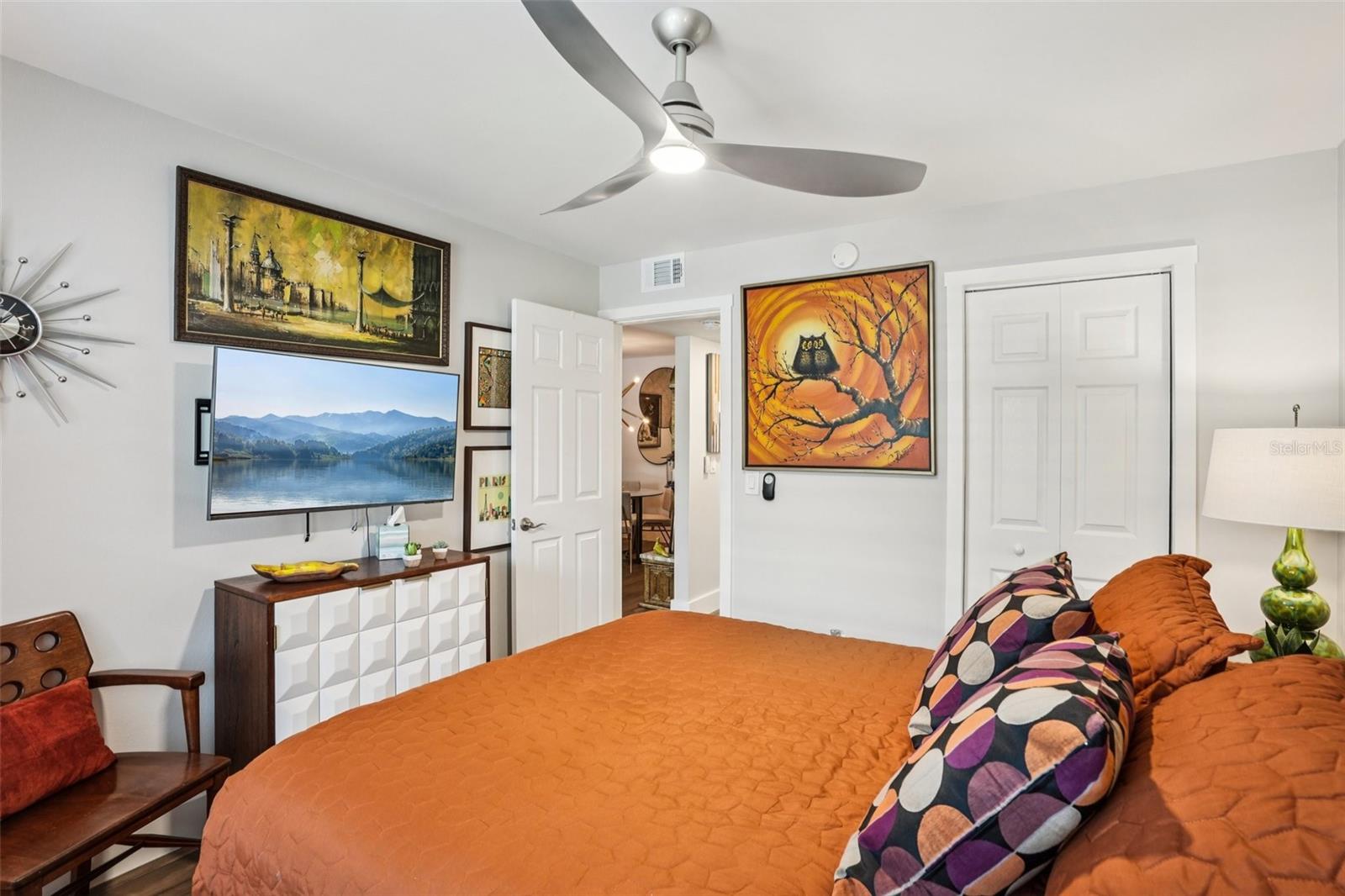 Image 24 of 39 For 5085 1st Street Ne 143