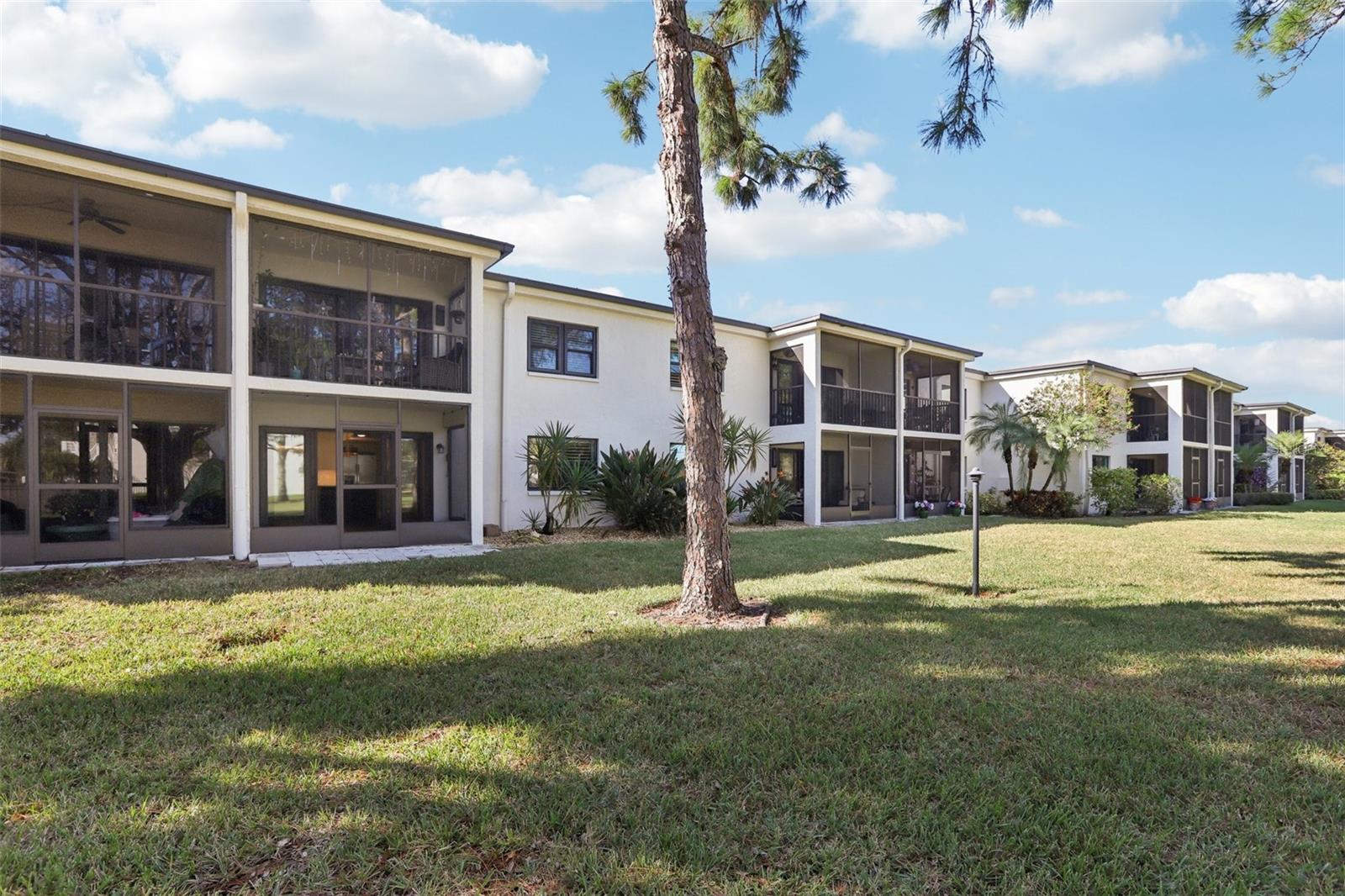 Image 49 of 62 For 5085 1st Street Ne 143