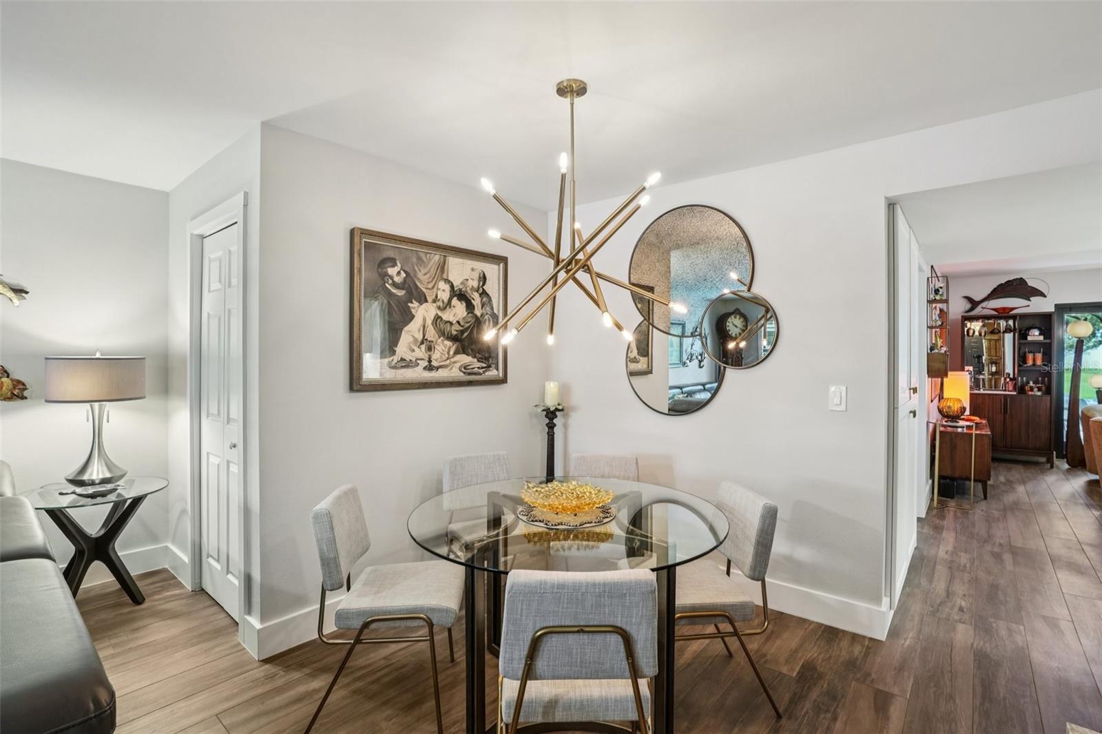 Image 7 of 39 For 5085 1st Street Ne 143