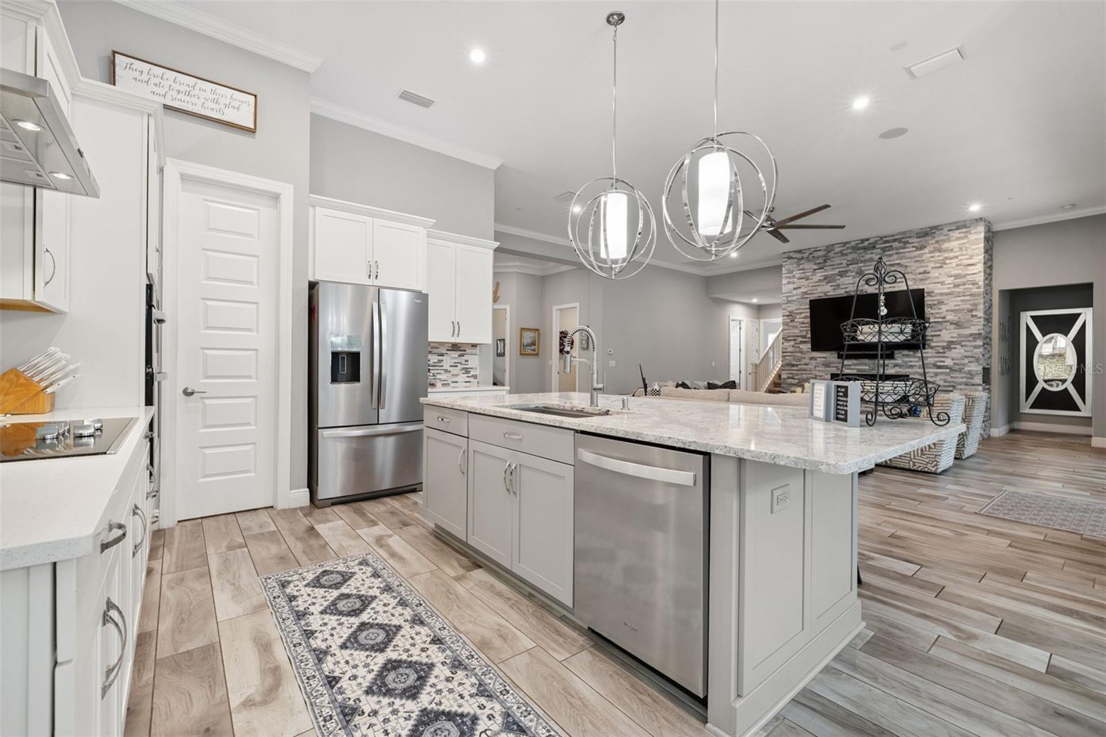 Image 11 of 65 For 2420 Clement Road