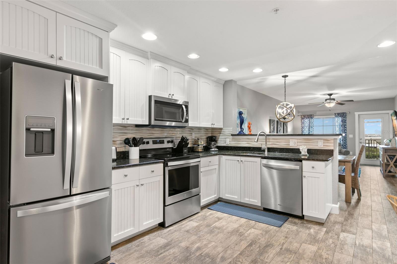Image 6 of 53 For 399 2nd Street 815
