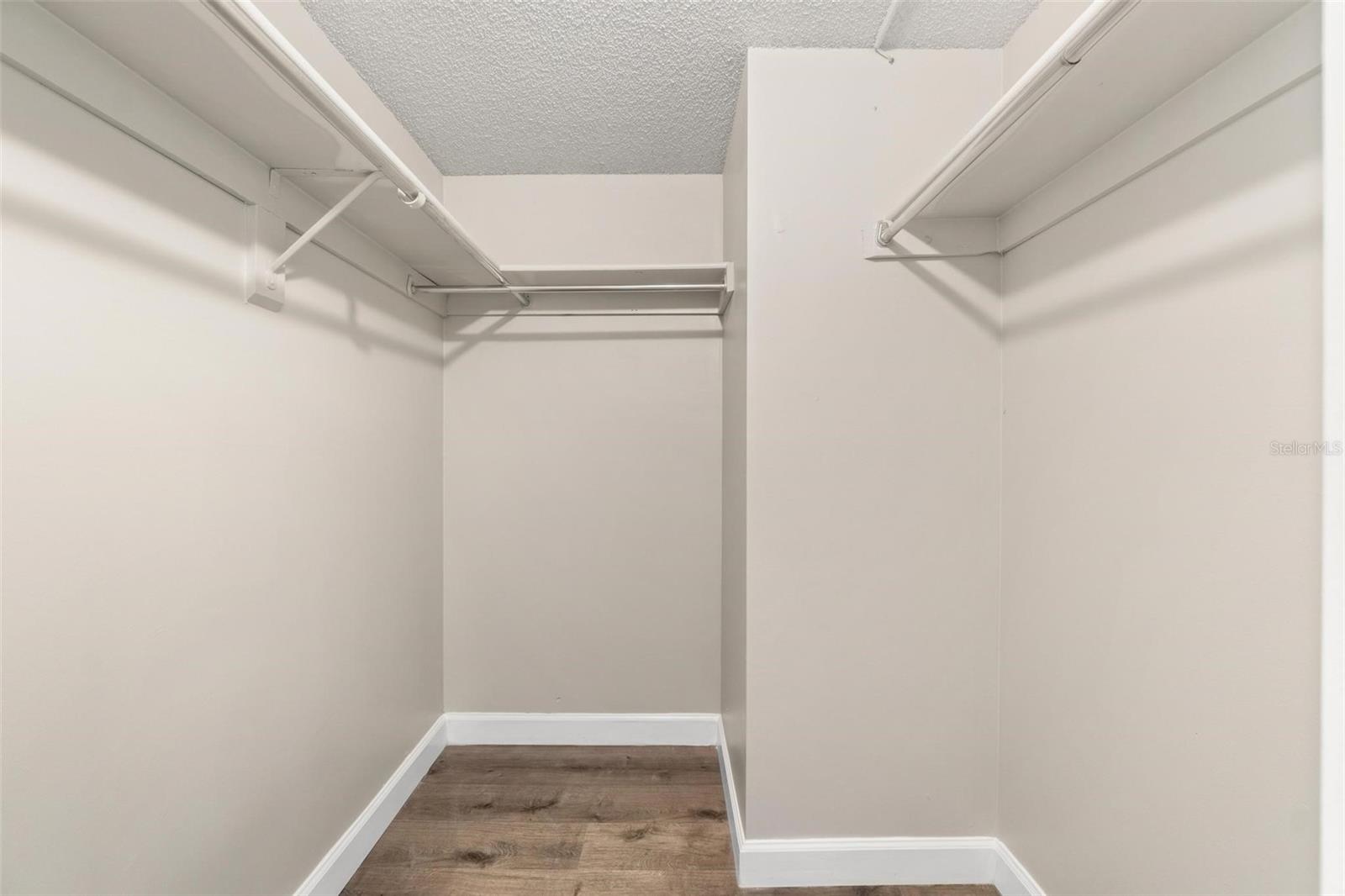 Image 11 of 21 For 4915 Bay Street Ne 123