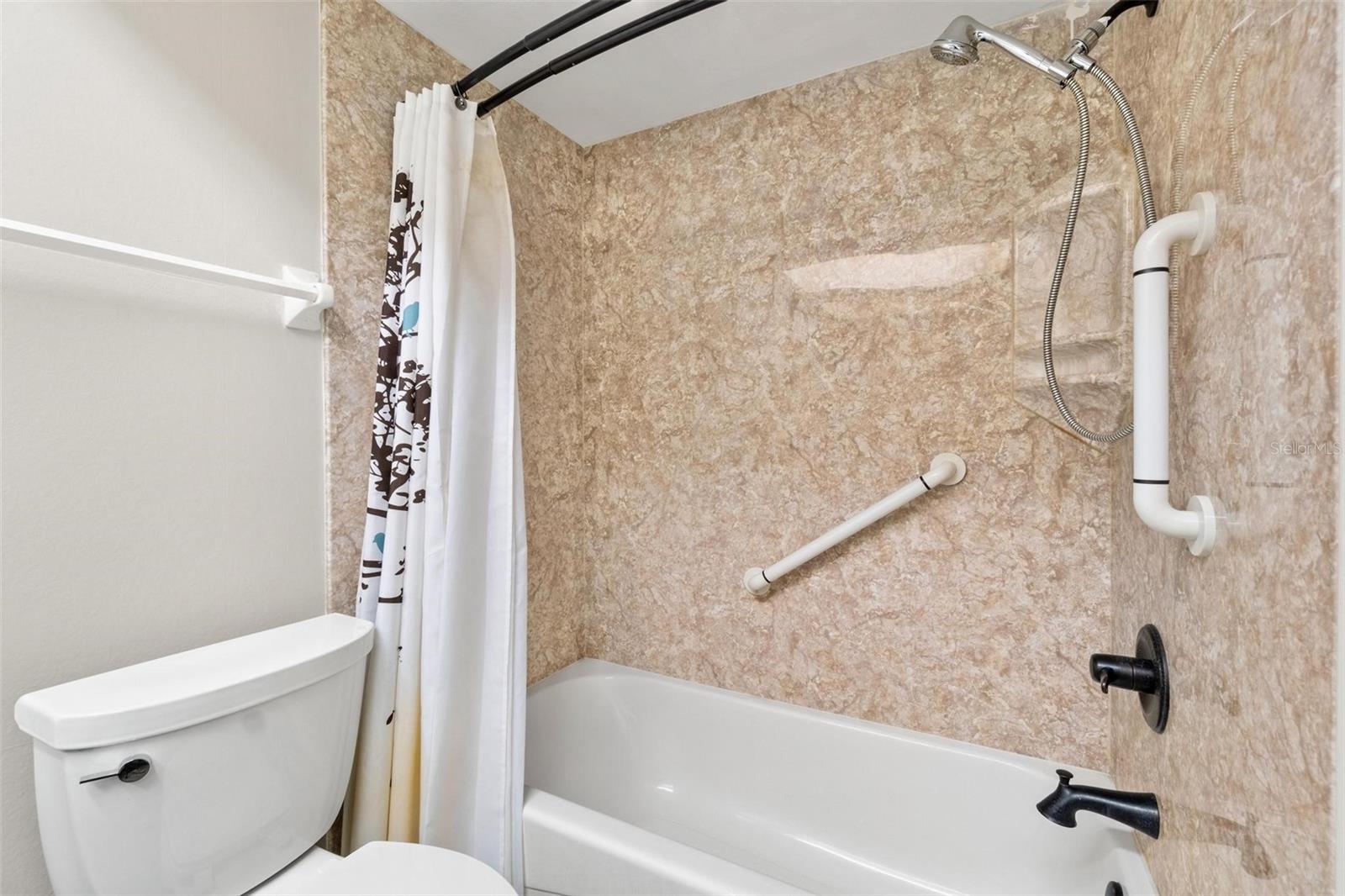Image 12 of 21 For 4915 Bay Street Ne 123