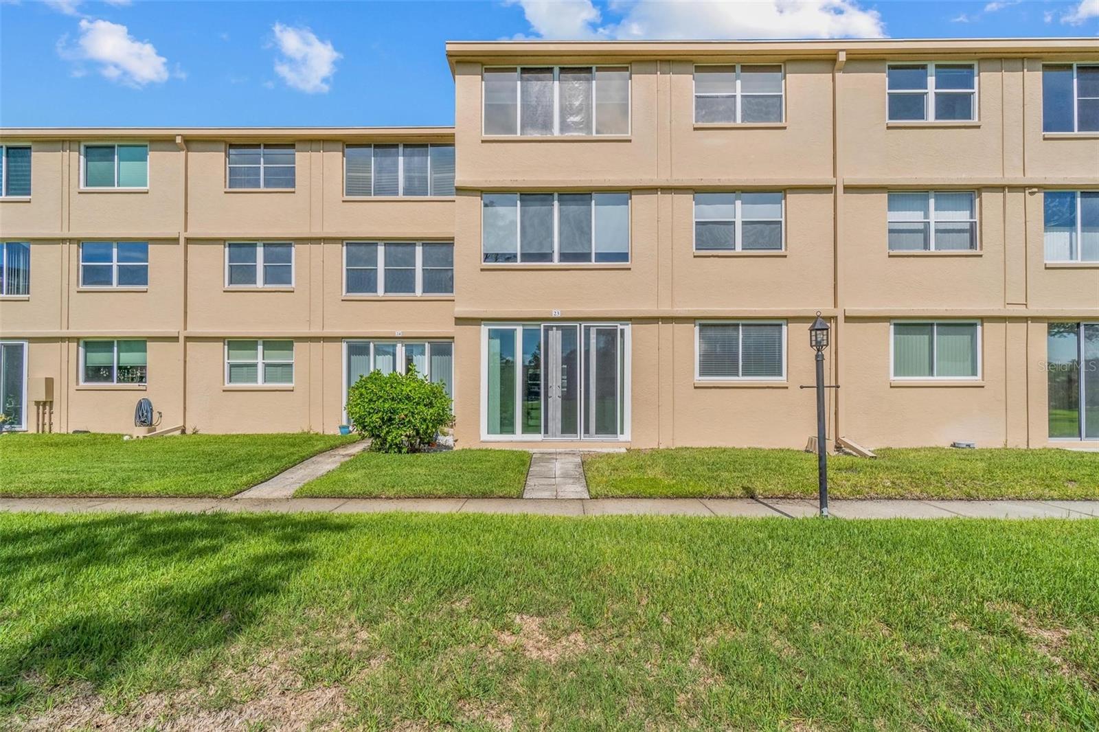 Image 20 of 21 For 4915 Bay Street Ne 123