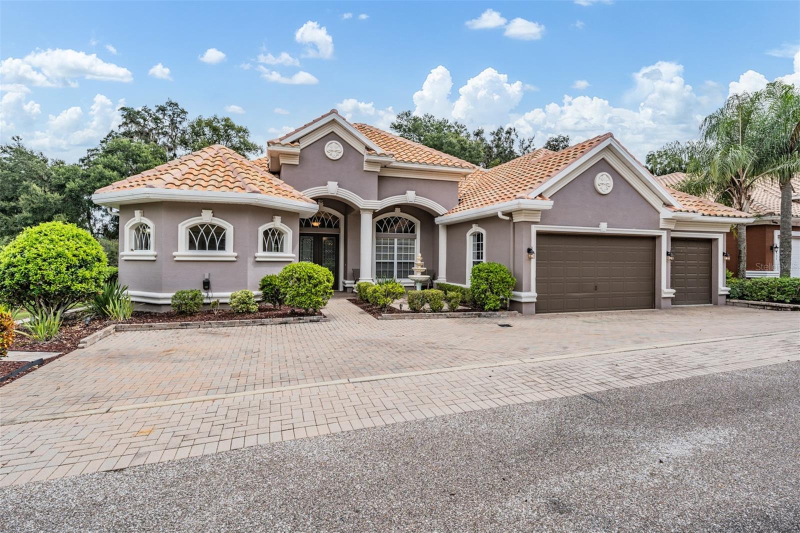 Image 16 of 56 For 12314 Lake Jovita Boulevard