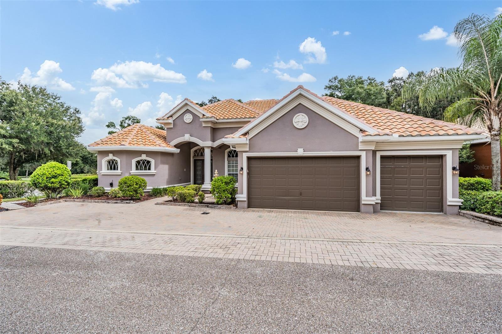 Image 21 of 56 For 12314 Lake Jovita Boulevard