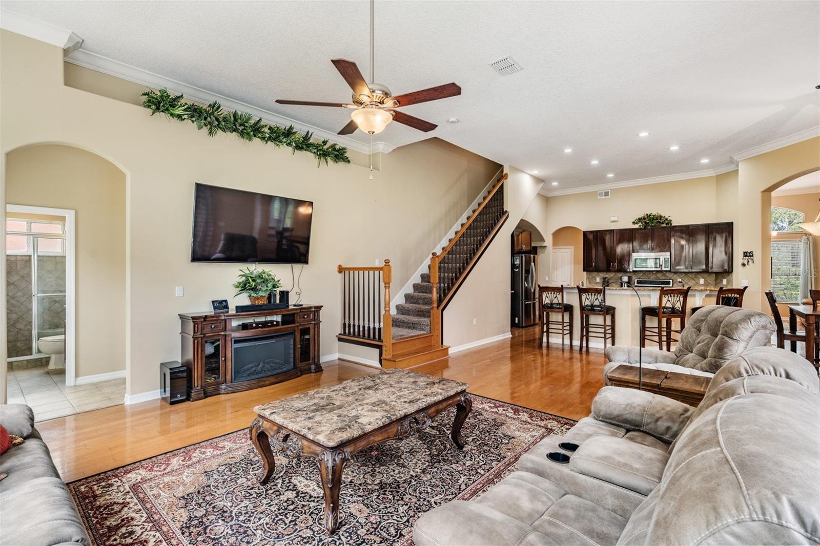 Image 22 of 56 For 12314 Lake Jovita Boulevard