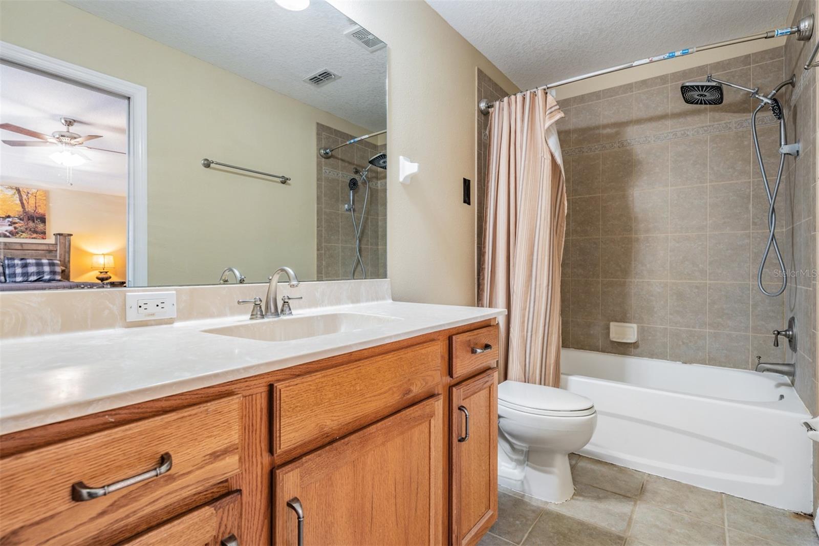Image 24 of 56 For 12314 Lake Jovita Boulevard
