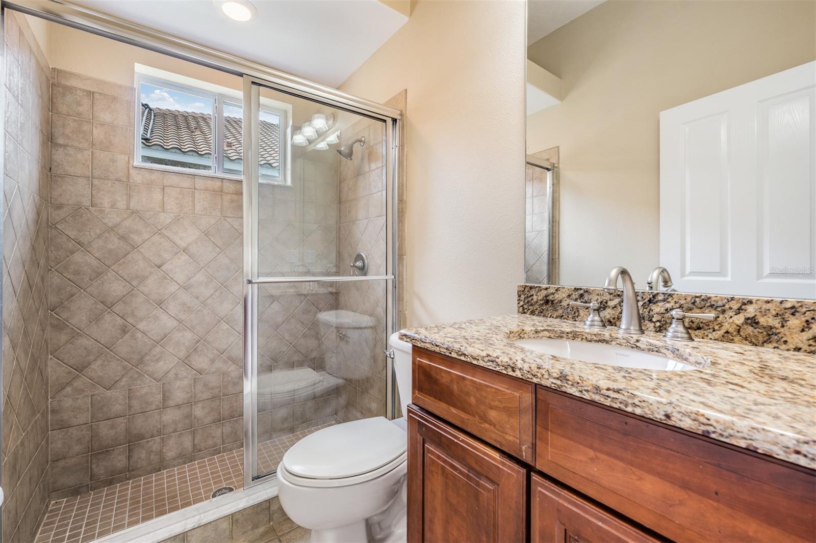 Image 32 of 56 For 12314 Lake Jovita Boulevard