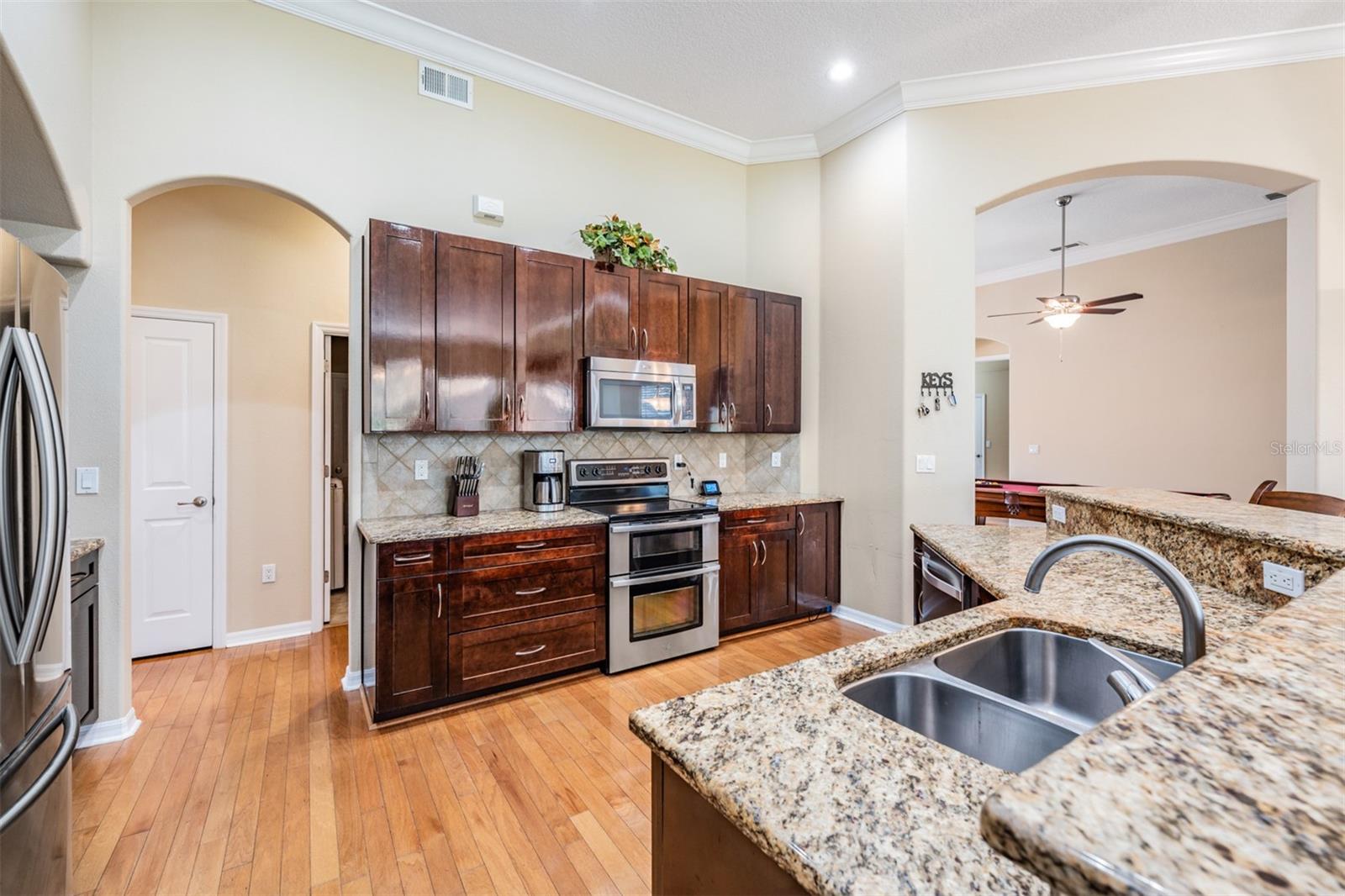 Image 36 of 56 For 12314 Lake Jovita Boulevard