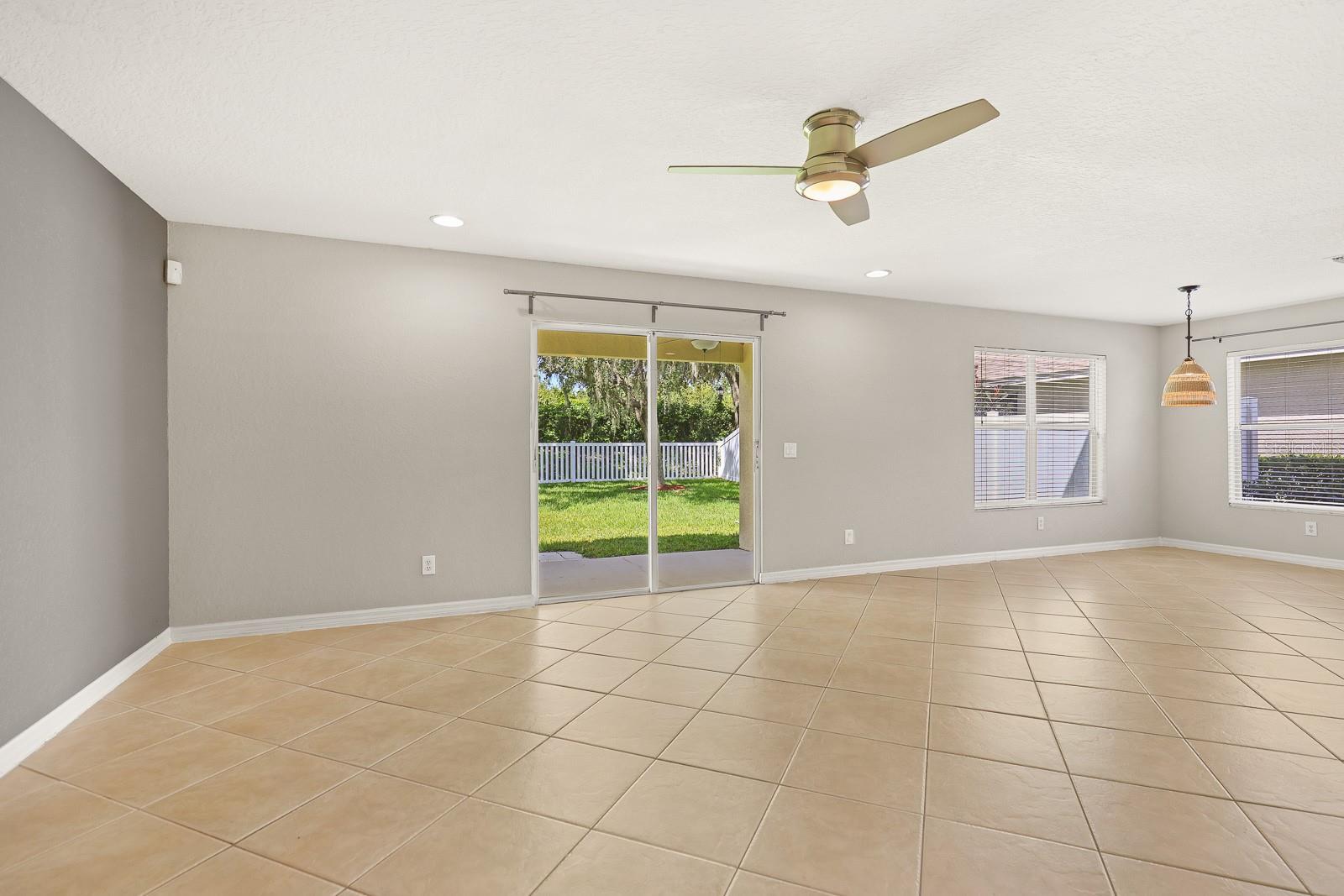 Image 9 of 25 For 11908 Whisper Creek Drive