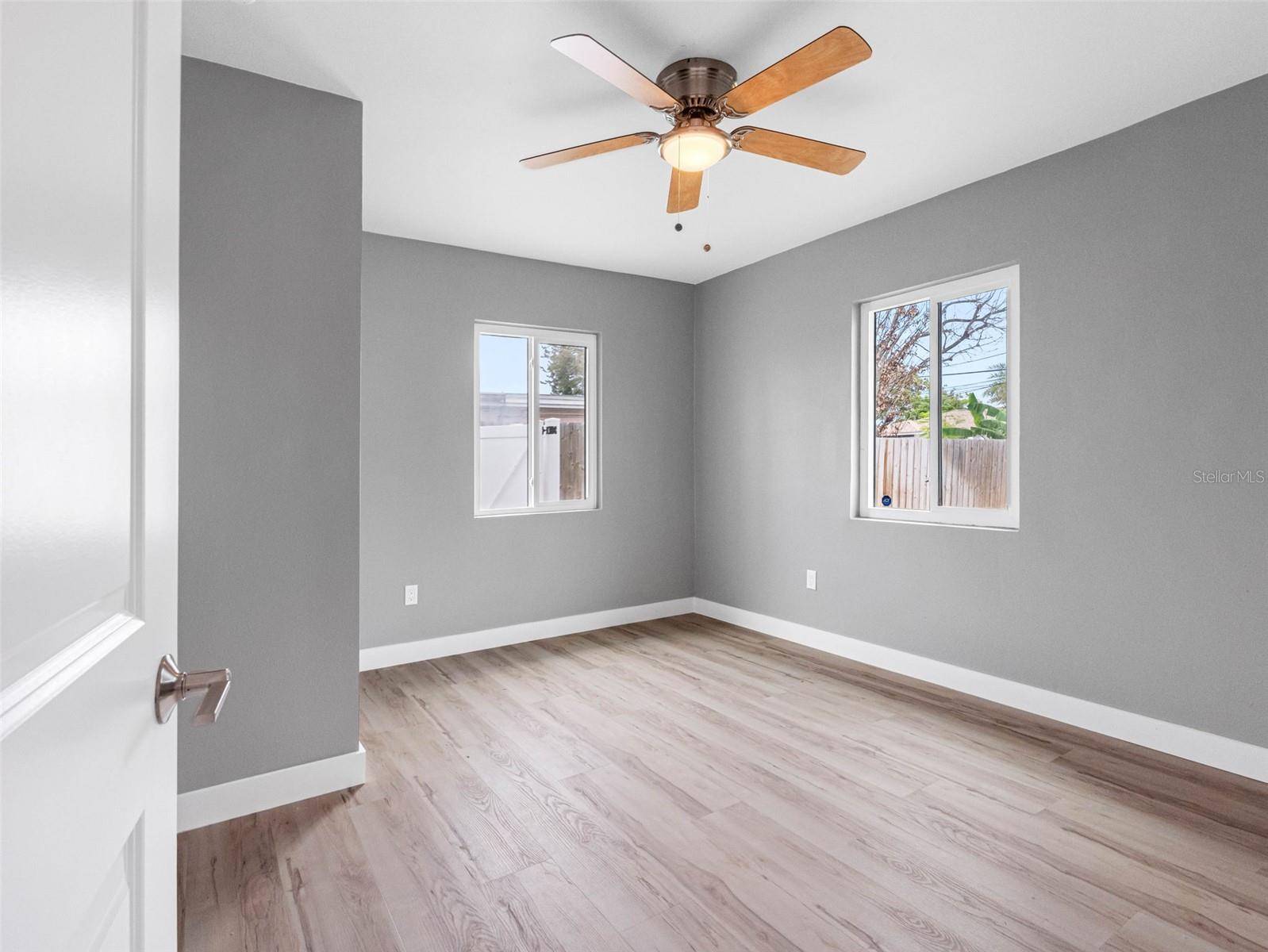 Image 11 of 61 For 540 80th Avenue