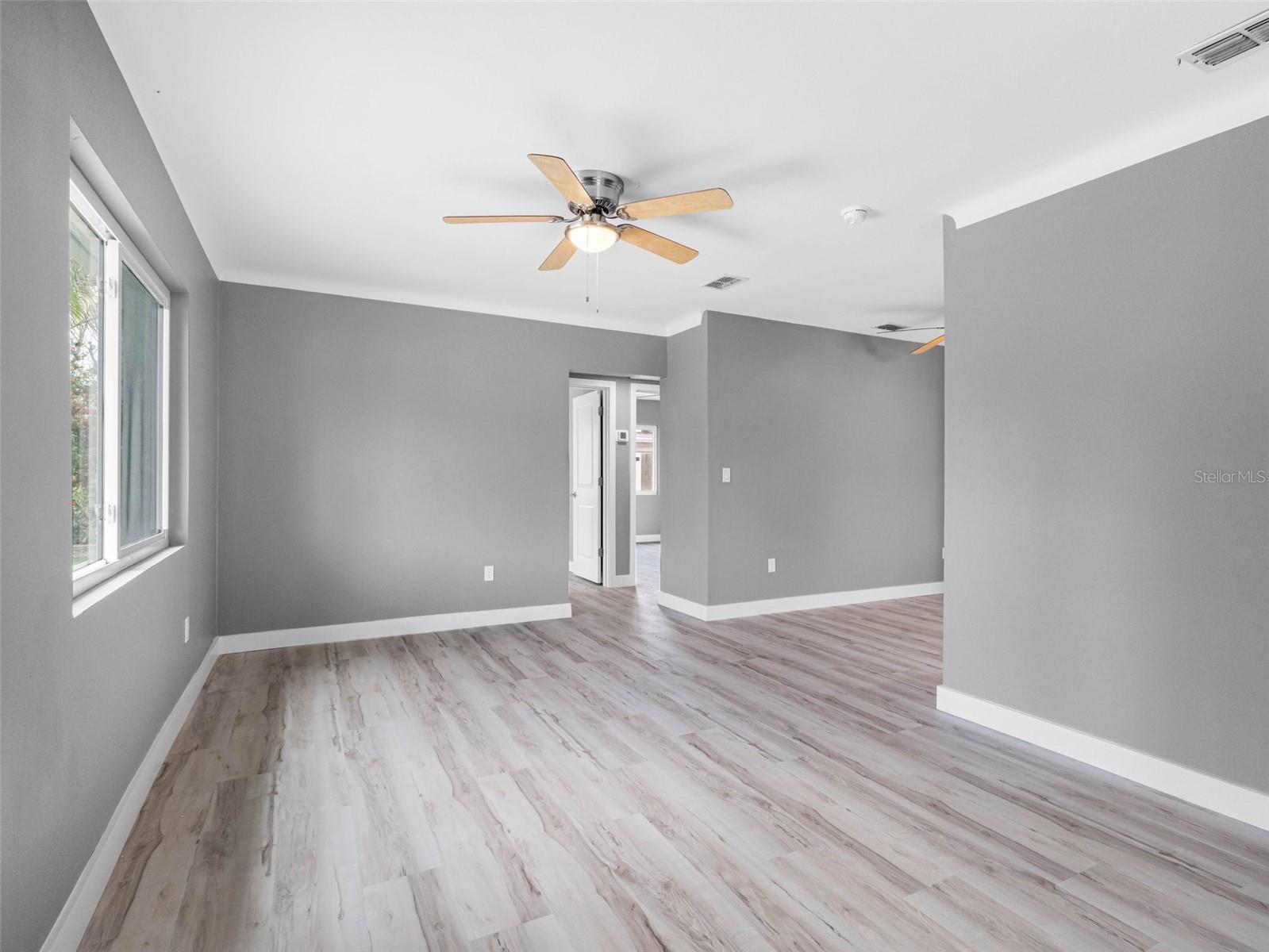 Image 17 of 61 For 540 80th Avenue