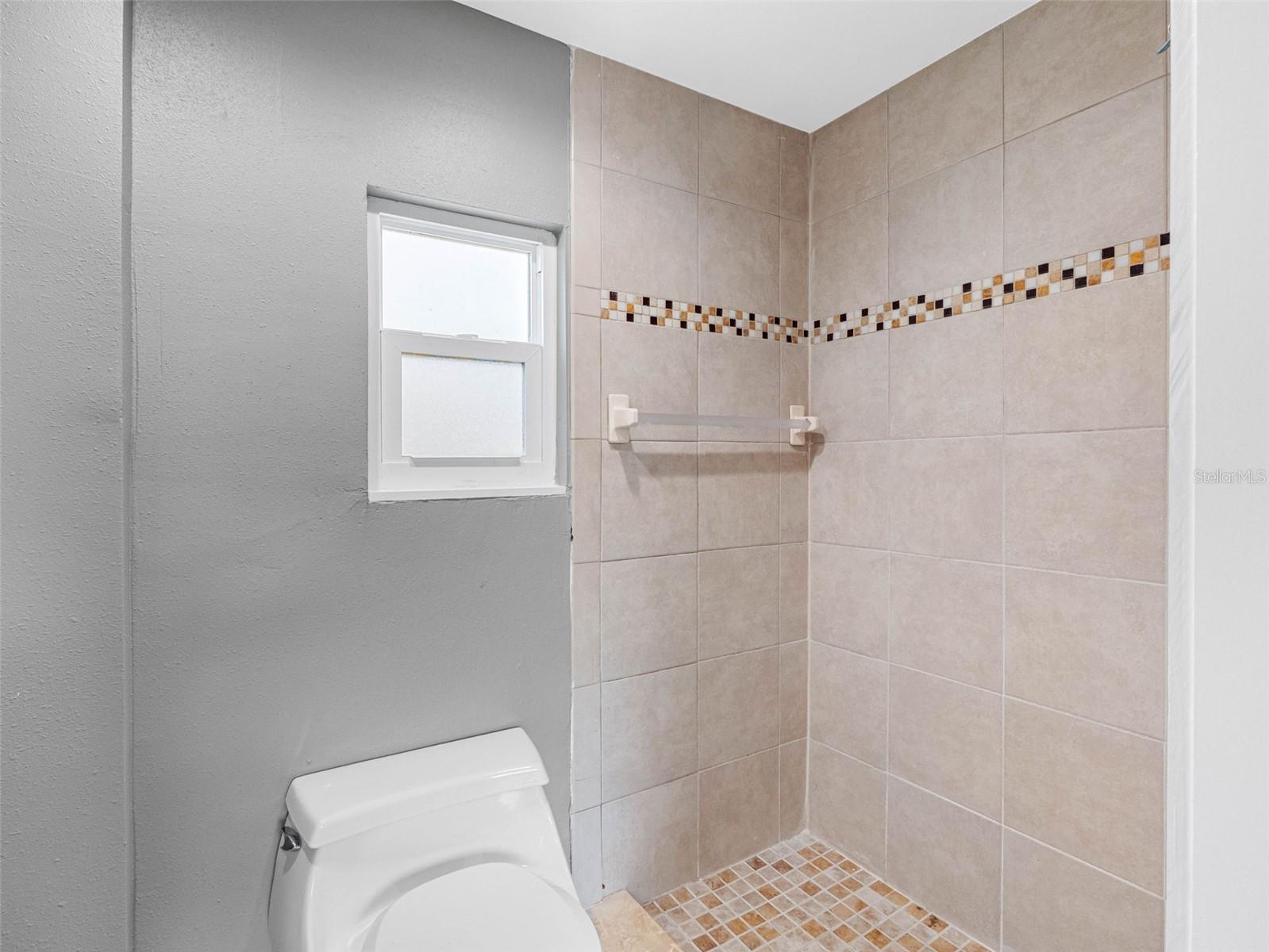 Image 22 of 61 For 540 80th Avenue