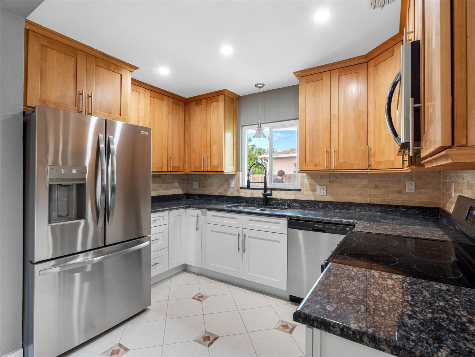 Image 4 of 61 For 540 80th Avenue