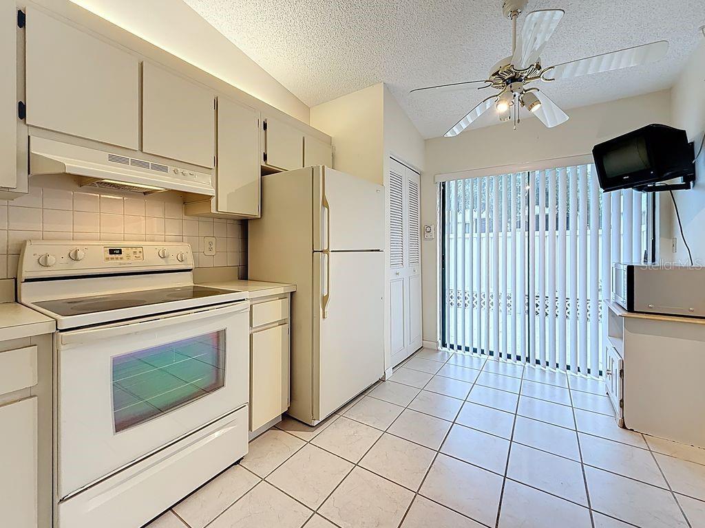 Image 10 of 70 For 3113 Lake Pine Way C