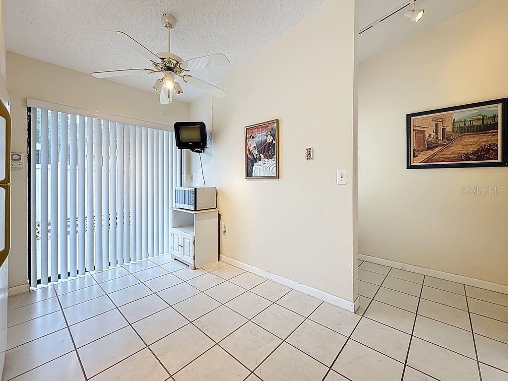 Image 11 of 70 For 3113 Lake Pine Way C