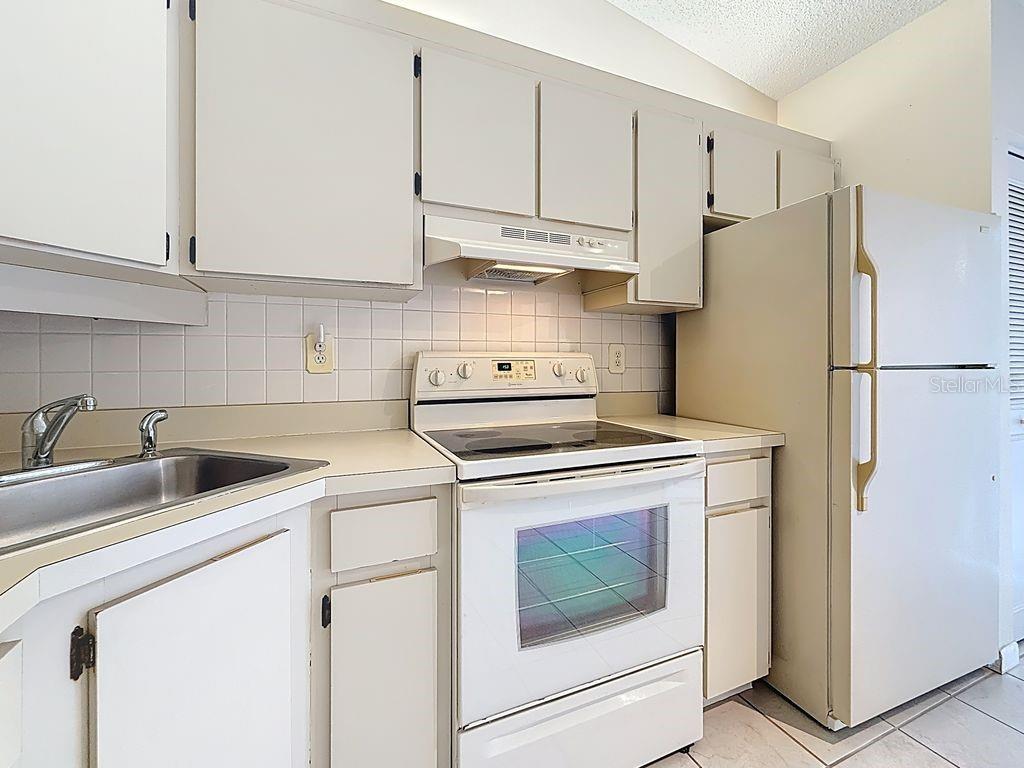 Image 9 of 70 For 3113 Lake Pine Way C