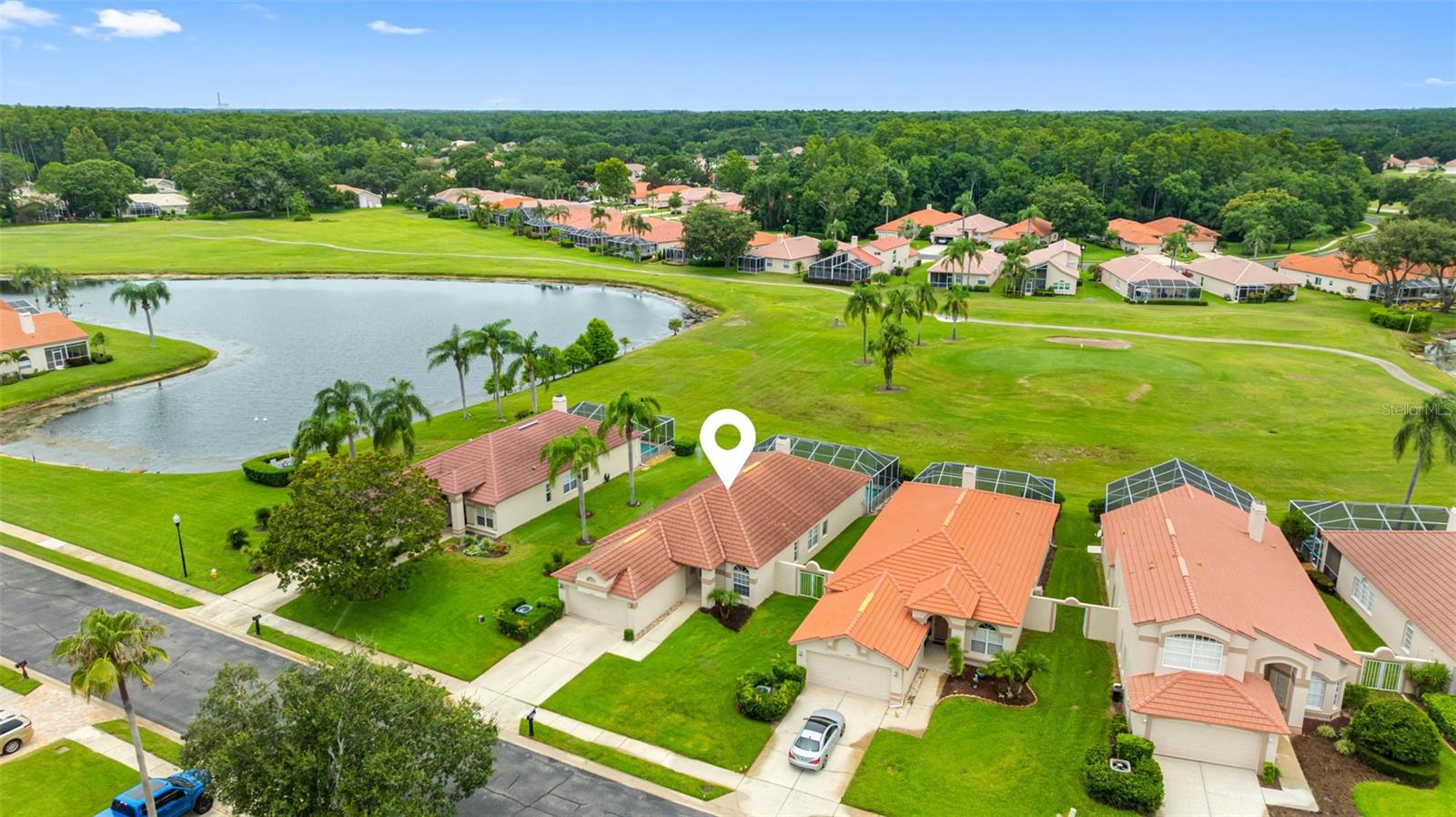 Listing photo id 3 for 1090 Dartford Drive