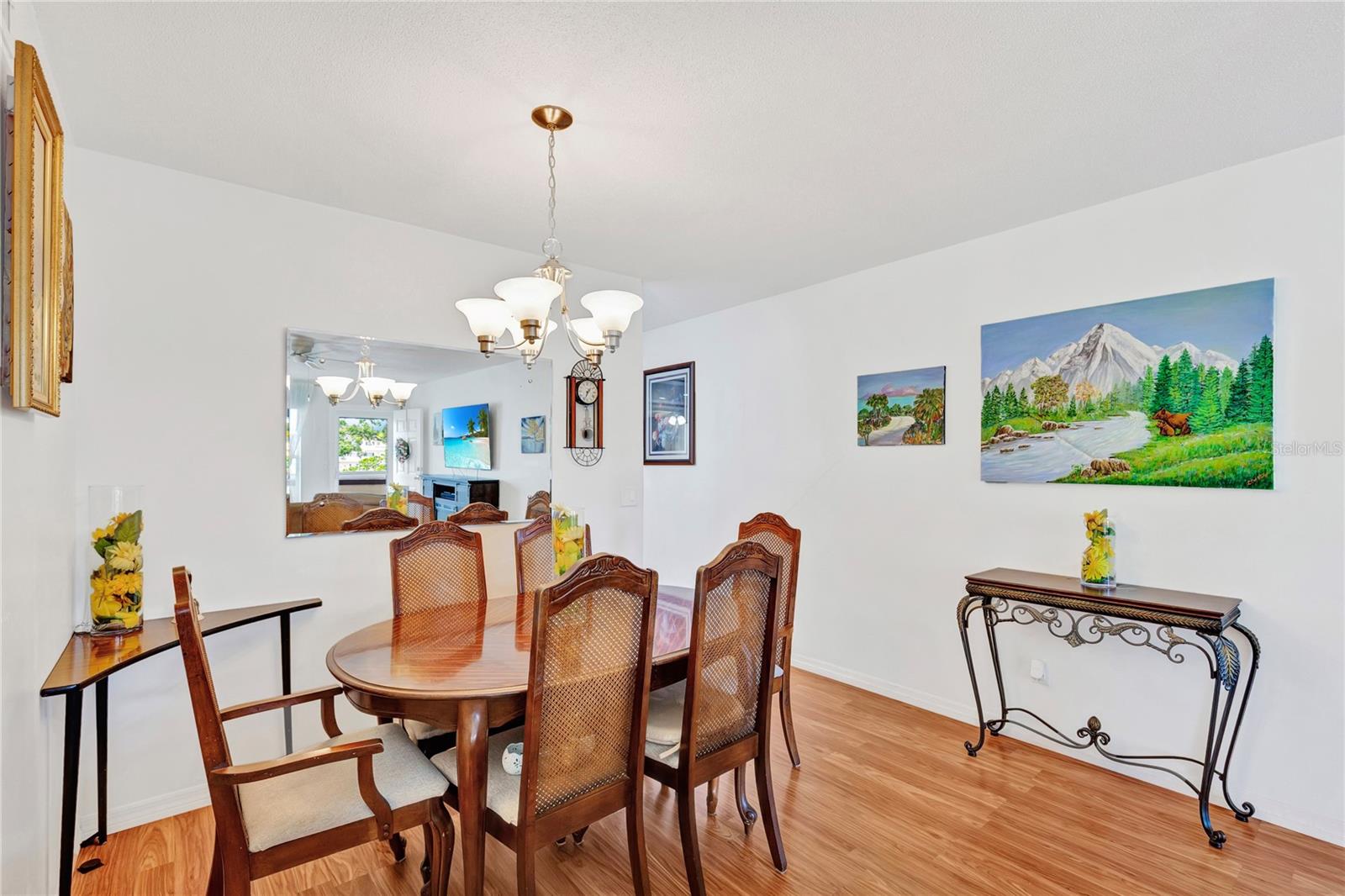 Image 15 of 38 For 2463 Brazilia Drive 31