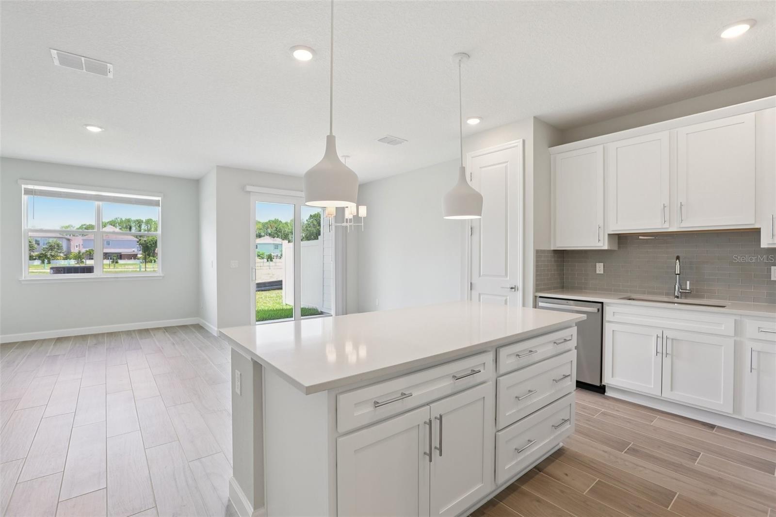Image 11 of 43 For 7681 Deer Valley Circle