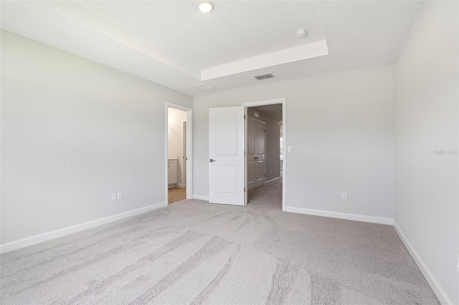 Image 26 of 43 For 7681 Deer Valley Circle