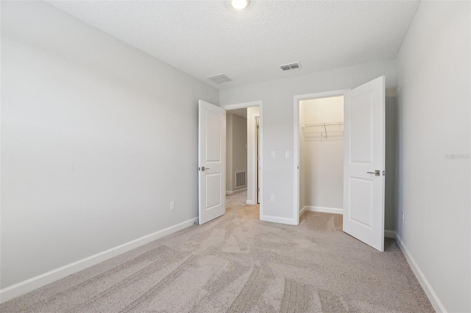 Image 36 of 43 For 7681 Deer Valley Circle