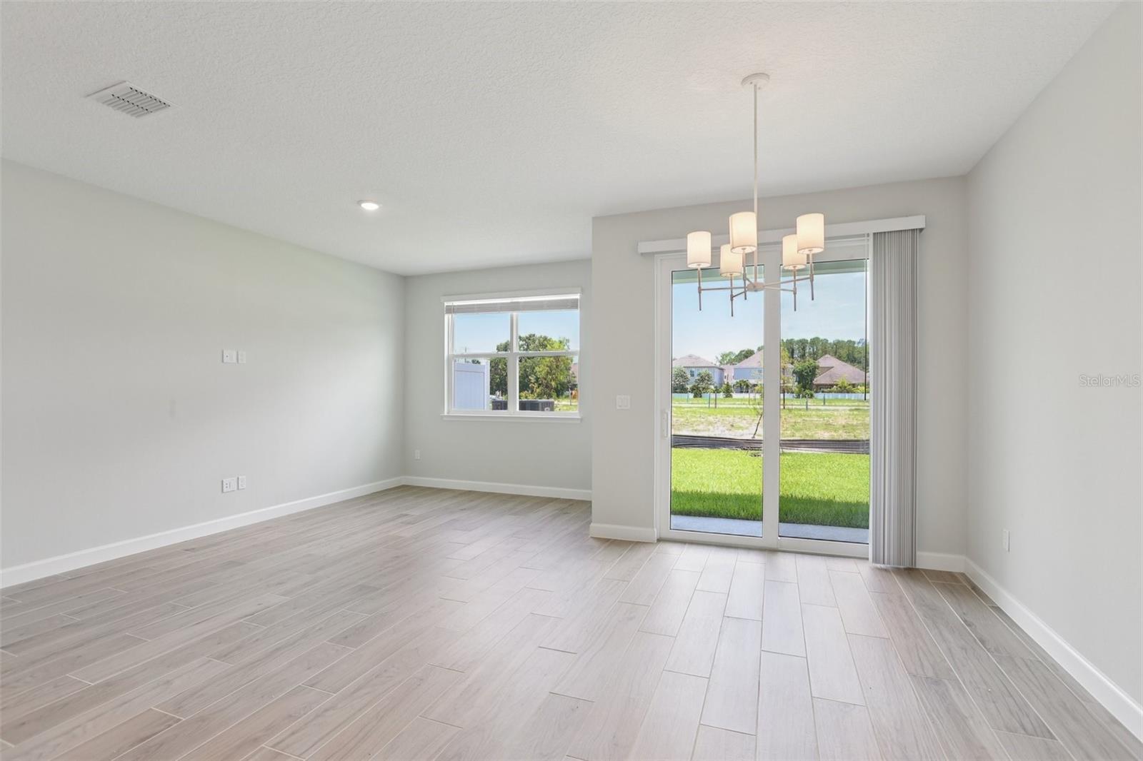 Image 9 of 43 For 7681 Deer Valley Circle