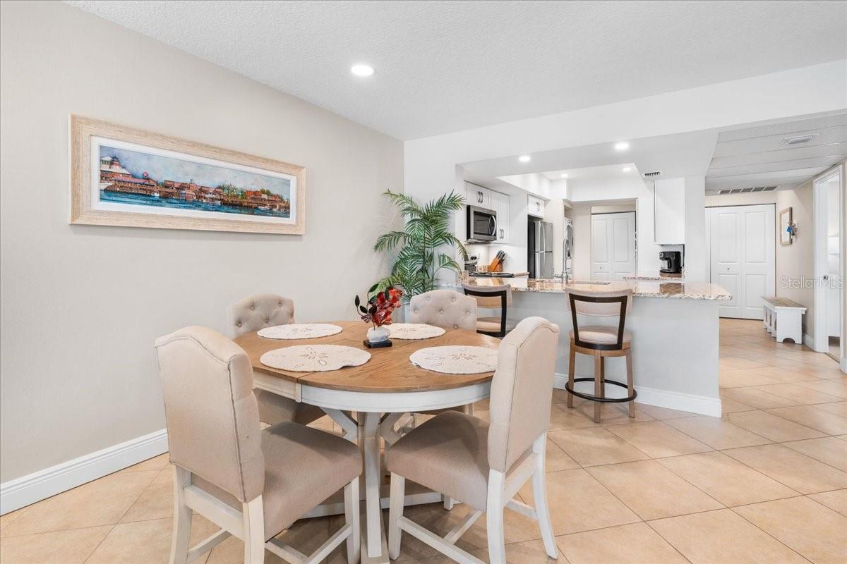 Image 11 of 45 For 13000 Gulf Boulevard 309