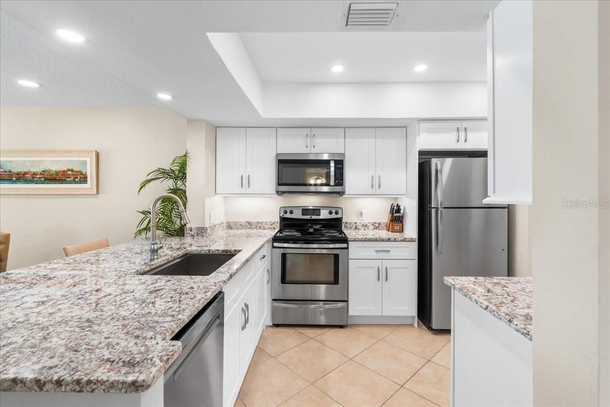 Image 14 of 45 For 13000 Gulf Boulevard 309
