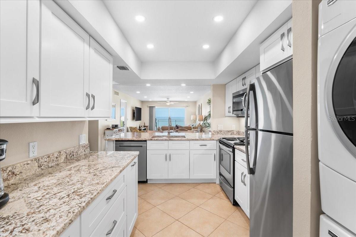 Image 17 of 45 For 13000 Gulf Boulevard 309