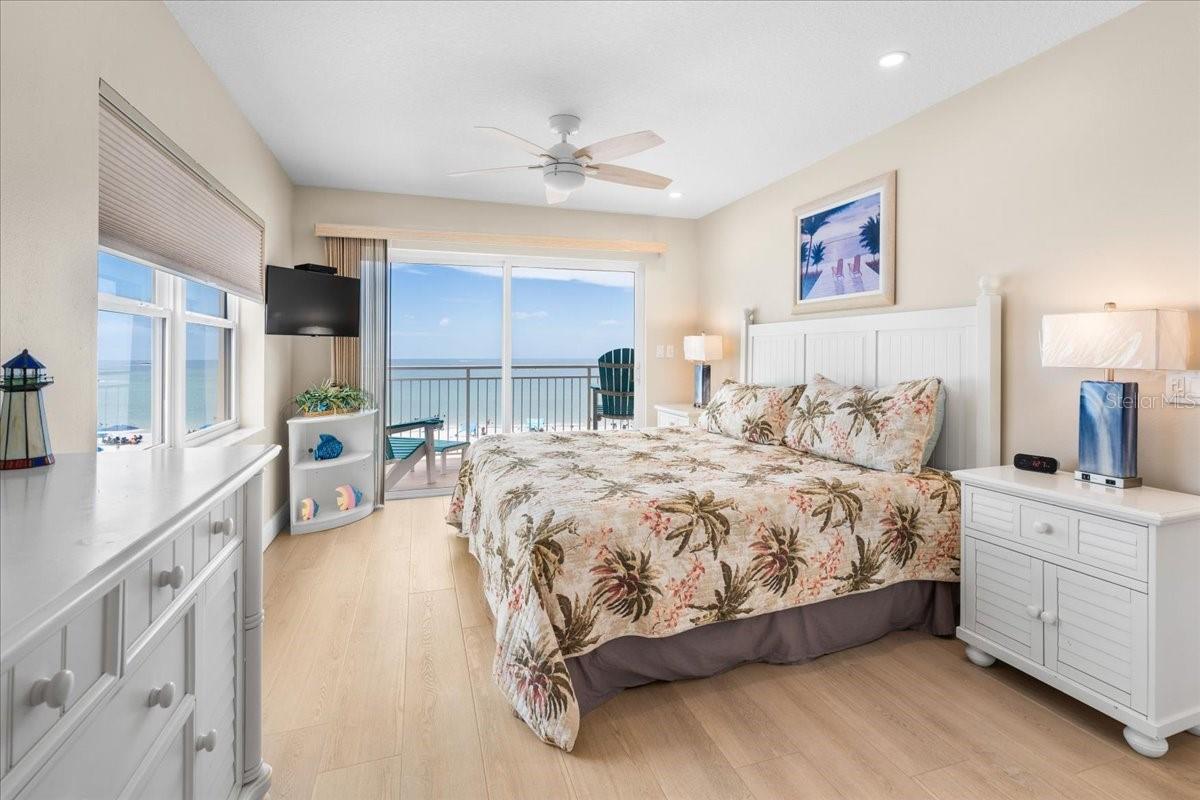 Image 19 of 45 For 13000 Gulf Boulevard 309
