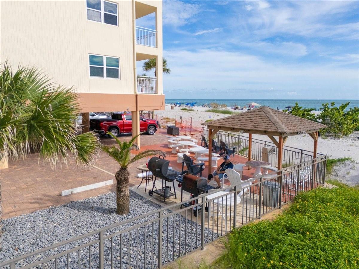 Image 30 of 45 For 13000 Gulf Boulevard 309