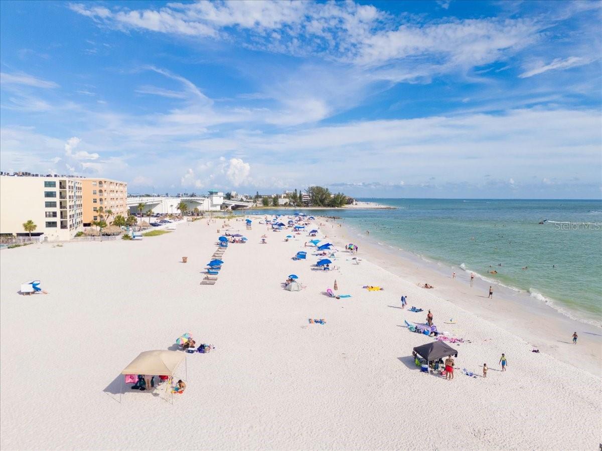 Image 39 of 45 For 13000 Gulf Boulevard 309