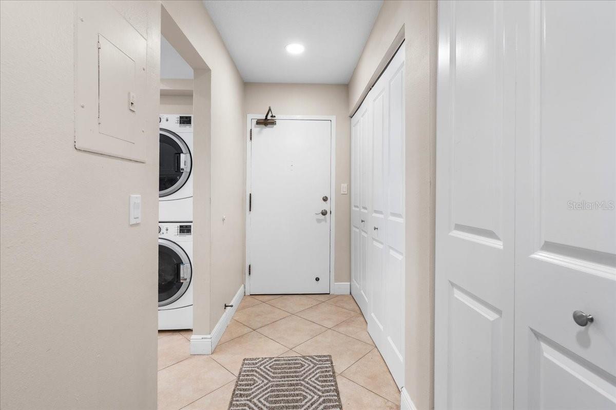 Image 5 of 45 For 13000 Gulf Boulevard 309