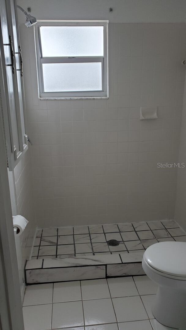 Image 11 of 14 For 13364 Helm Street