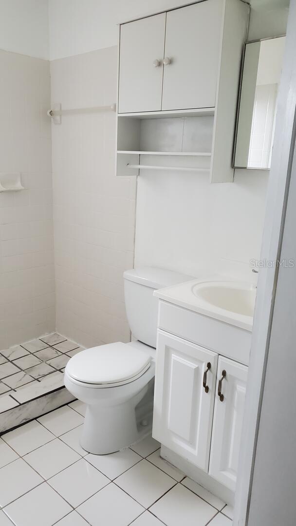 Image 15 of 19 For 13364 Helm Street