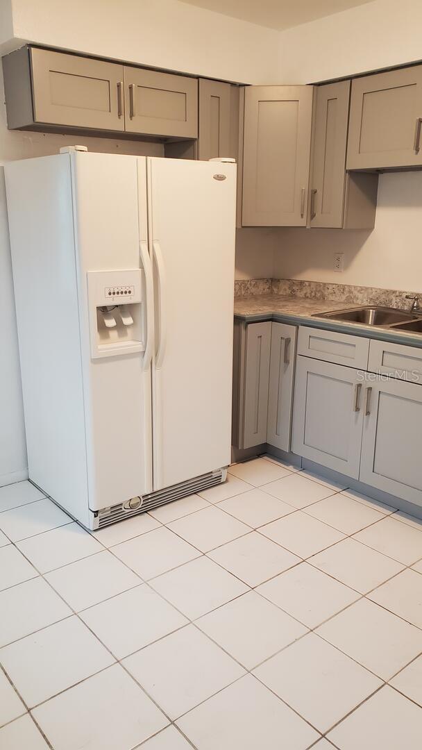 Image 5 of 14 For 13364 Helm Street