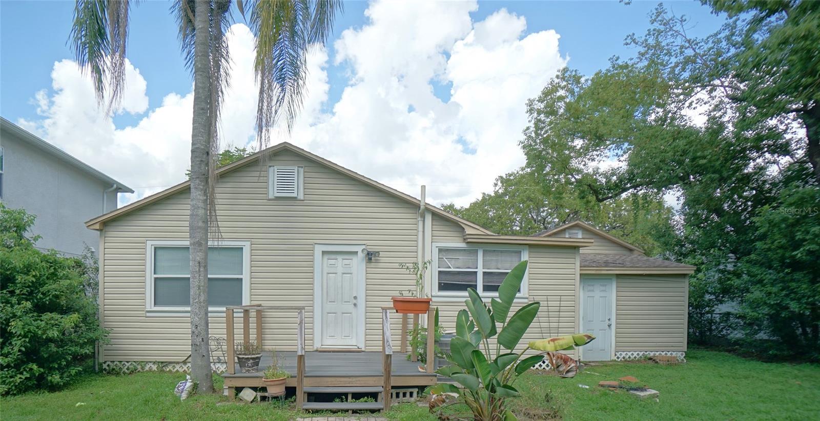 Image 21 of 21 For 810 Woodlawn Avenue