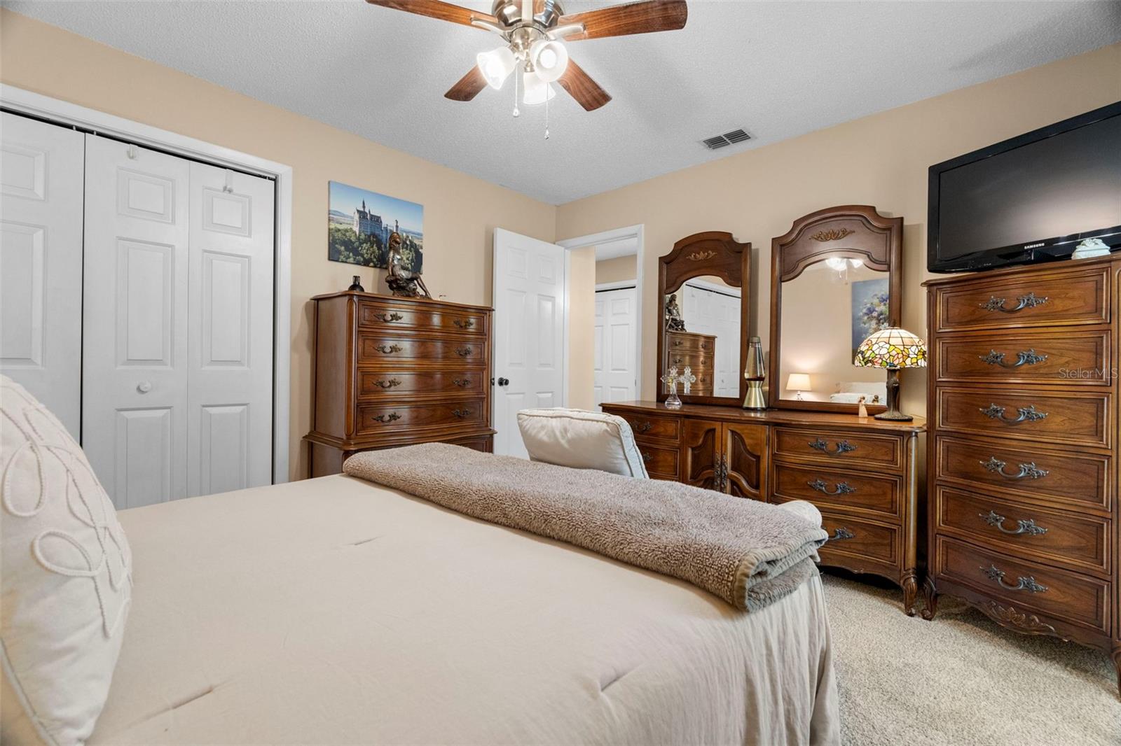 Listing photo id 27 for 4208 Carrollwood Village Drive