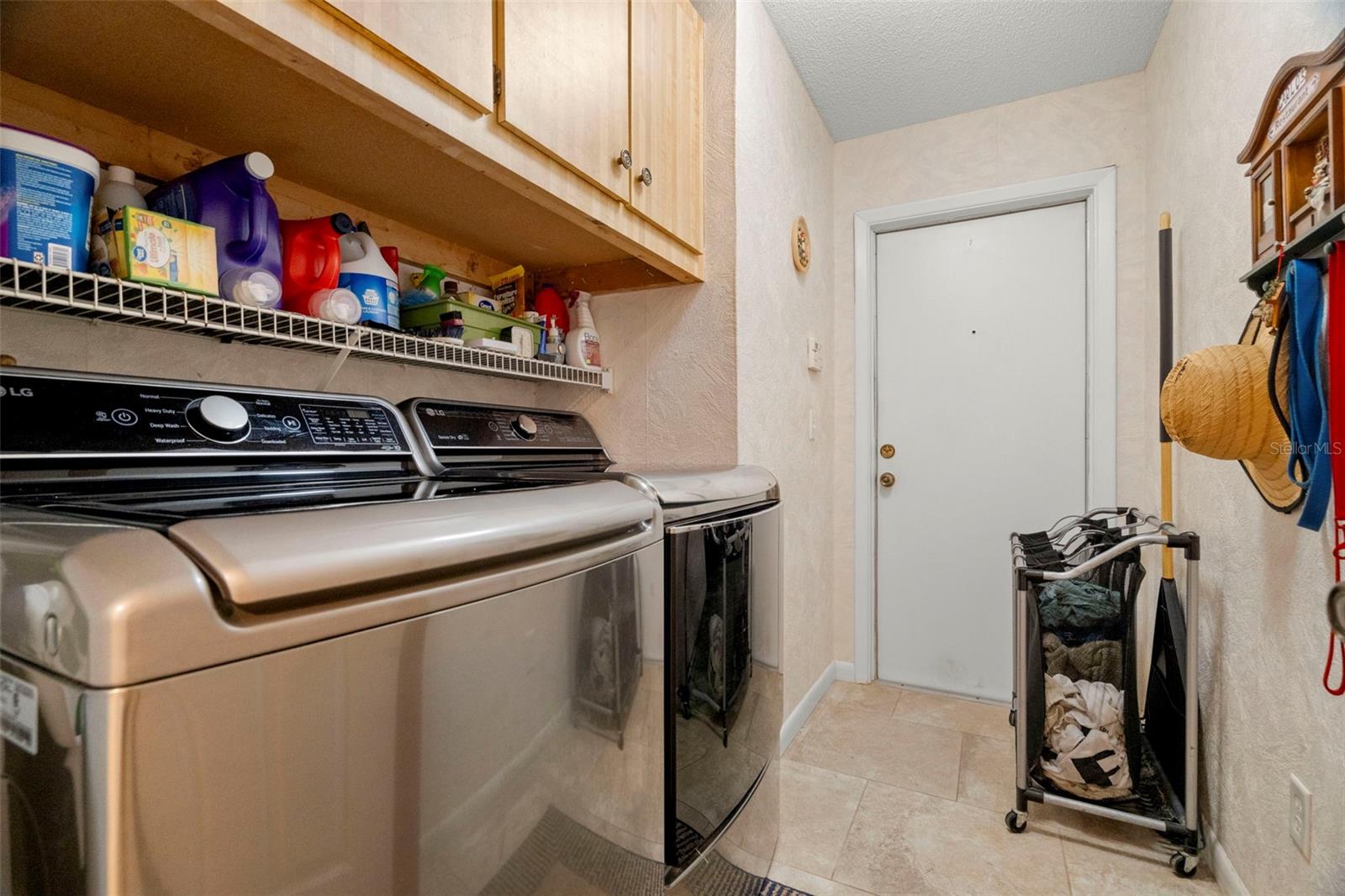 Listing photo id 28 for 4208 Carrollwood Village Drive