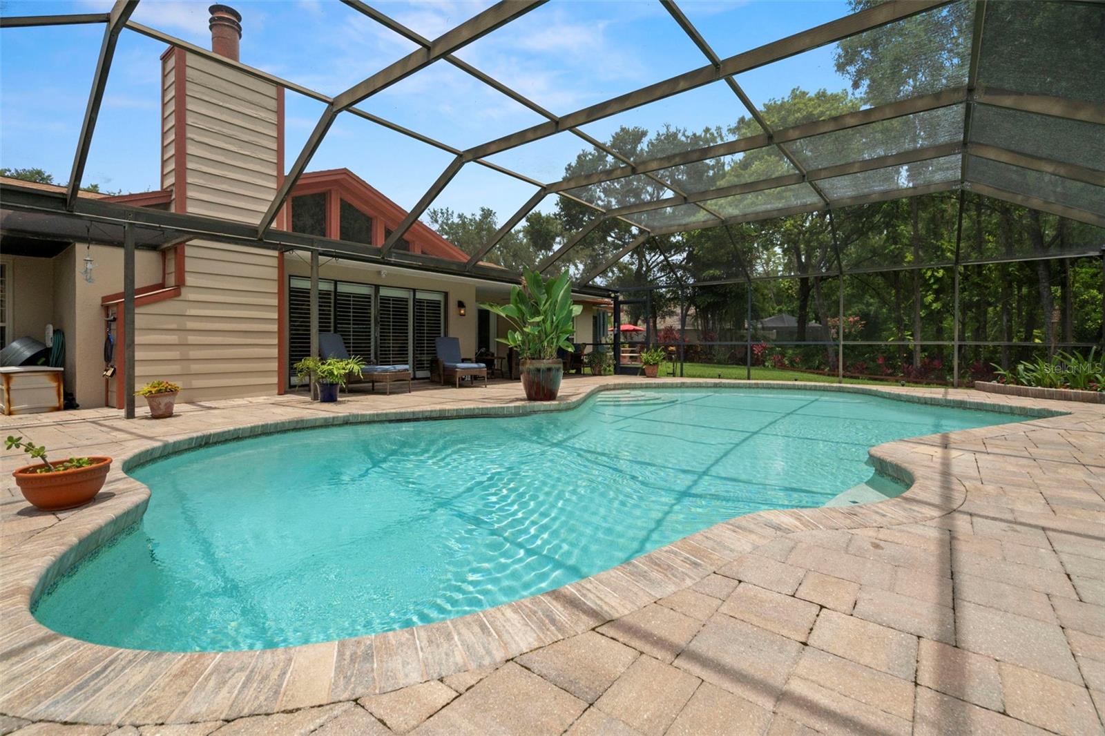 Listing photo id 30 for 4208 Carrollwood Village Drive