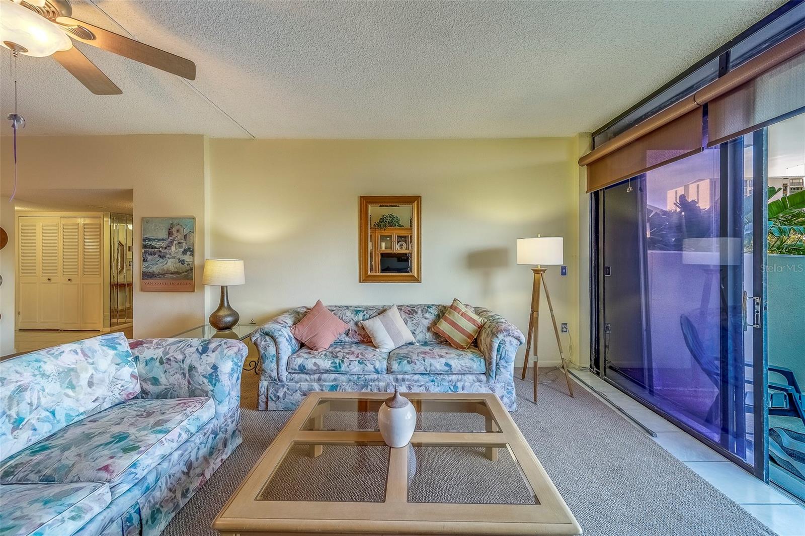 Listing photo id 5 for 400 Island Way 104