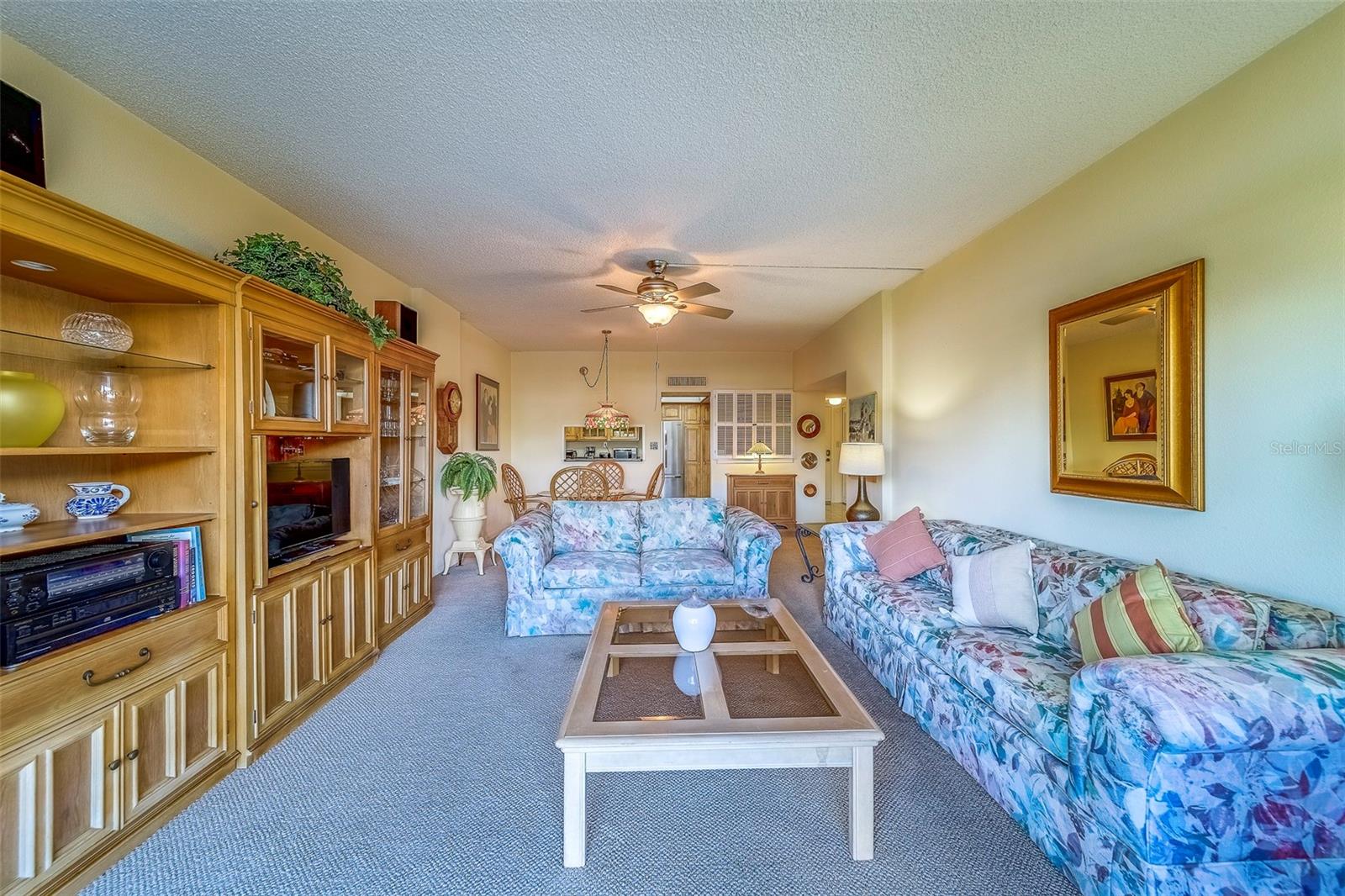 Listing photo id 6 for 400 Island Way 104