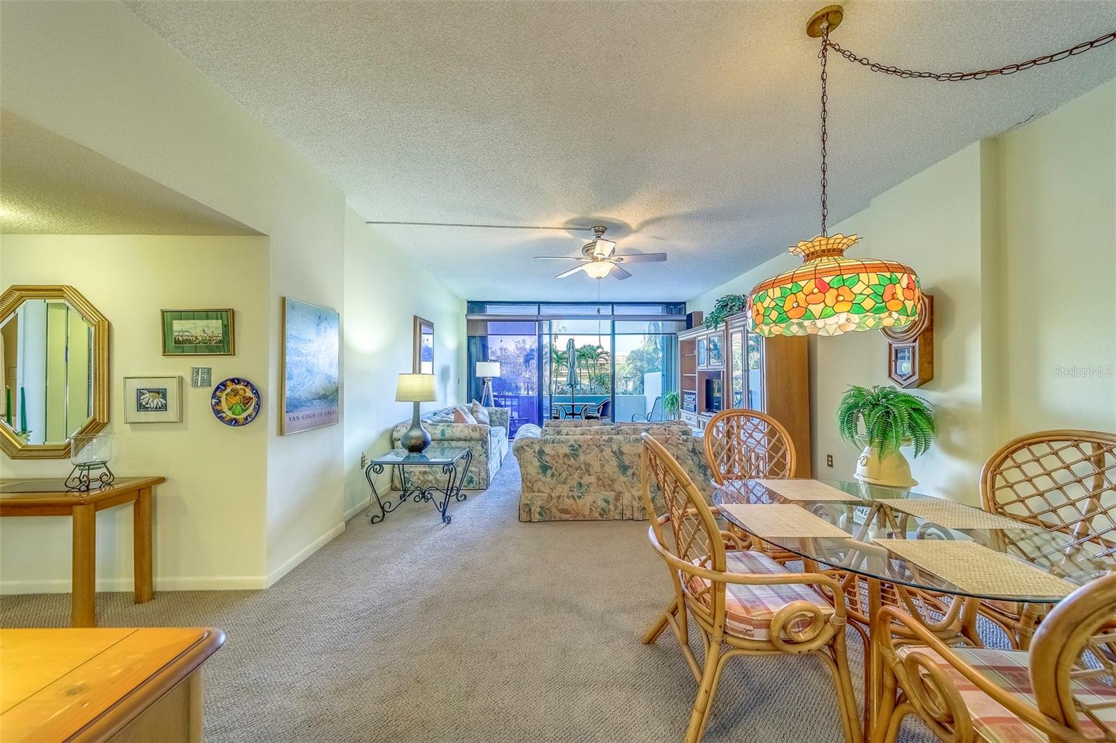 Listing photo id 7 for 400 Island Way 104