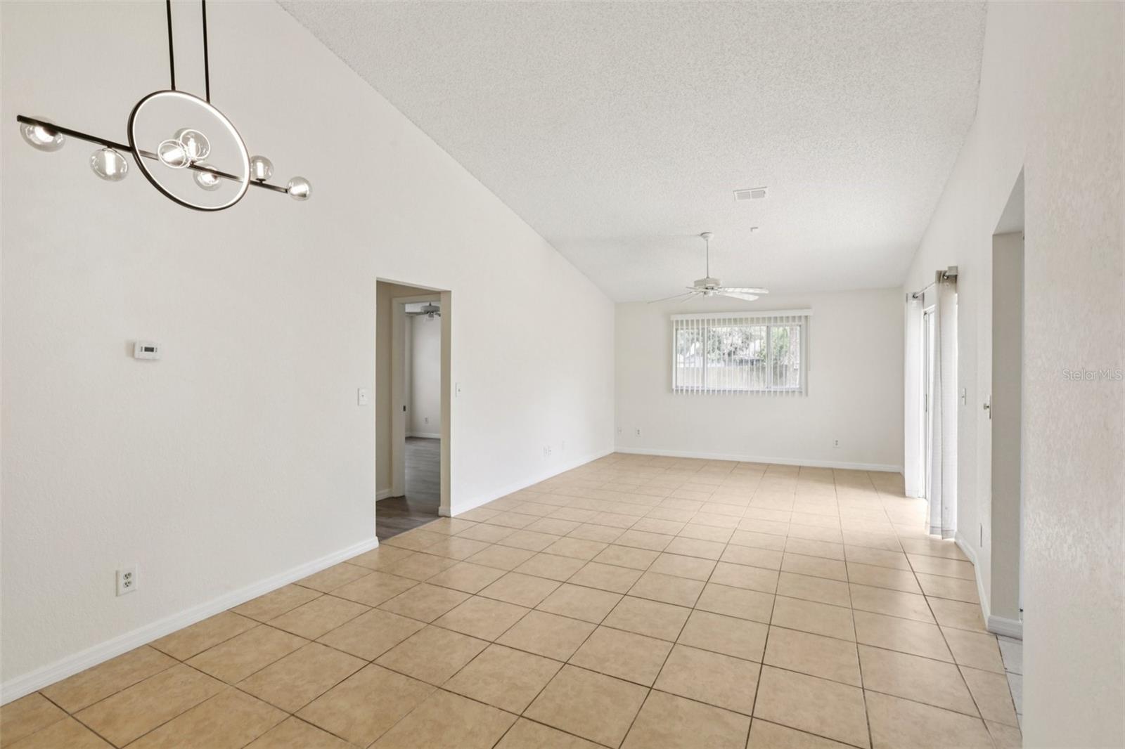 Image 5 of 25 For 5843 Darren Court N
