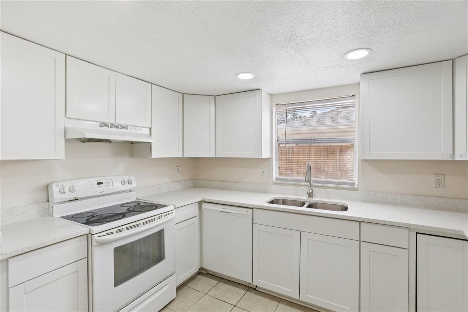 Image 9 of 25 For 5843 Darren Court N