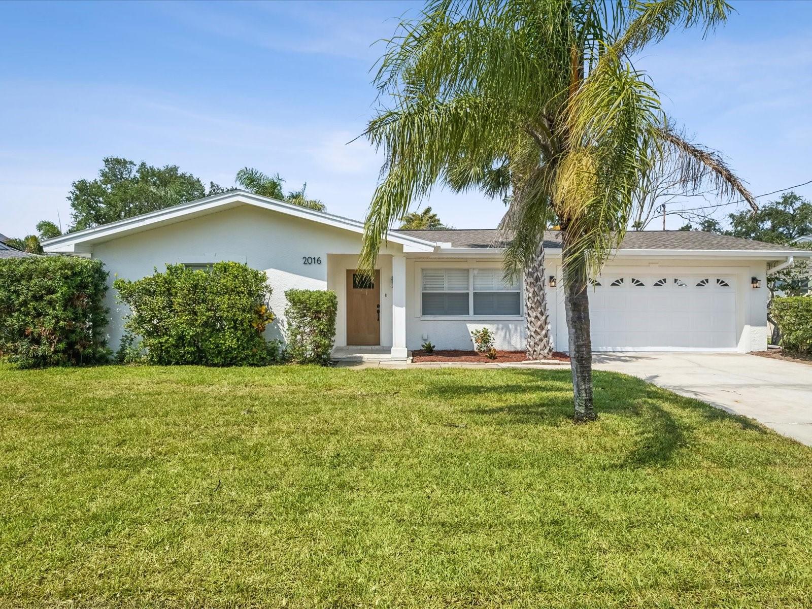 Details for 2016 Cove Drive, LARGO, FL 33774