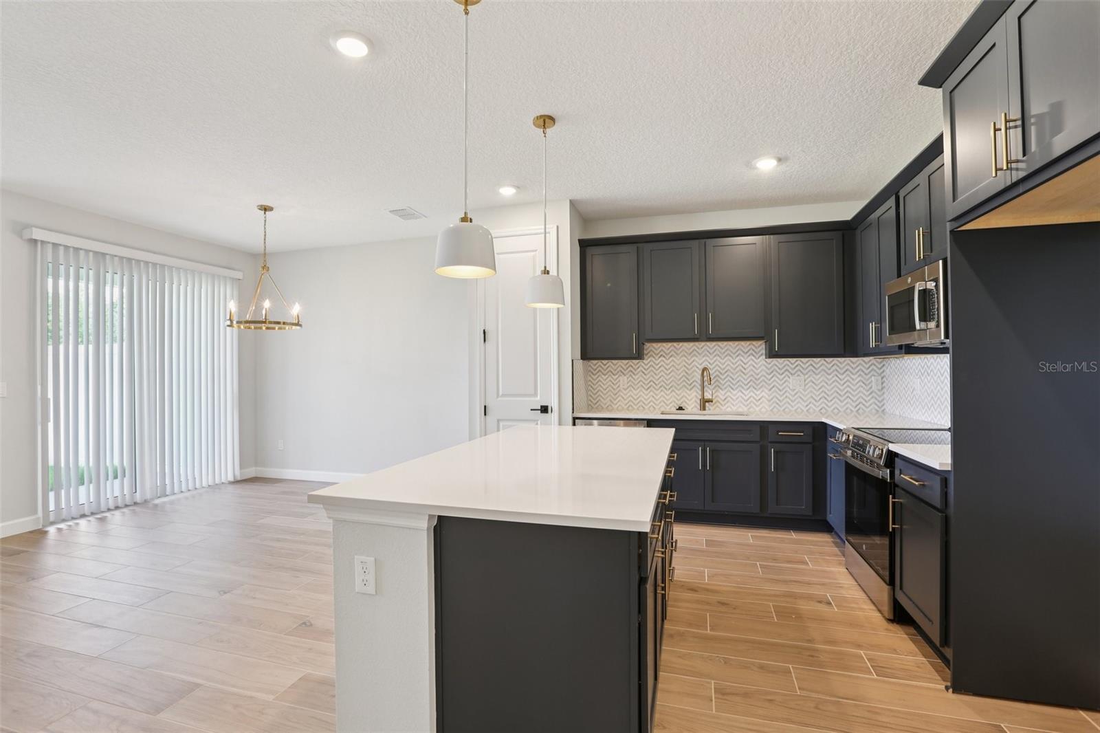 Image 14 of 40 For 7679 Deer Valley Circle